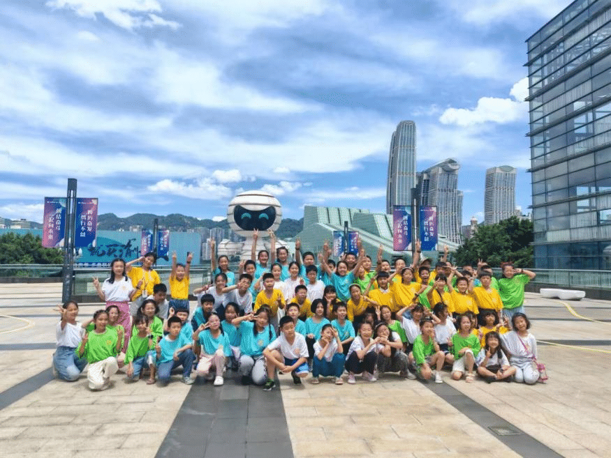 小小科技辅导员